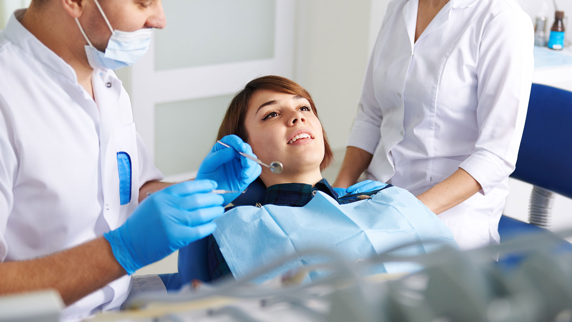 Plastische und ästhetische Mund-Kiefer-Gesichtschirurgie Plastische und ästhetische Mund-Kiefer-Gesichtschirurgie