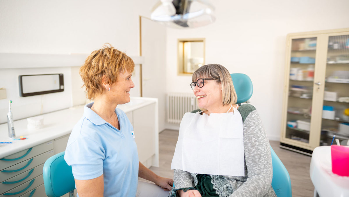 Impressum und Kontaktinformationen der DDent Praxisgruppe